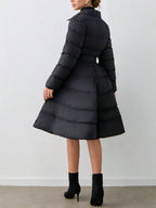 ISA | Pikowany płaszcz z paskami i szerokim kołnierzem