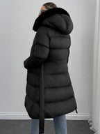 ISA | Pikowany płaszcz z paskami i szerokim kołnierzem