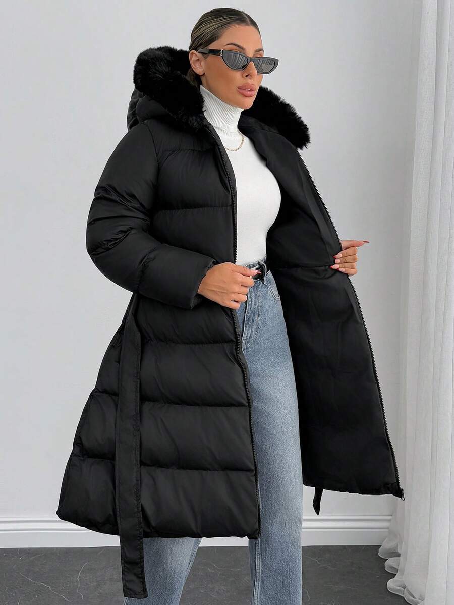 ISA | Pikowany płaszcz z paskami i szerokim kołnierzem