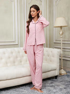 Piżama damska w groszki z długim rękawem i guzikami w kolorze pudrowego różu