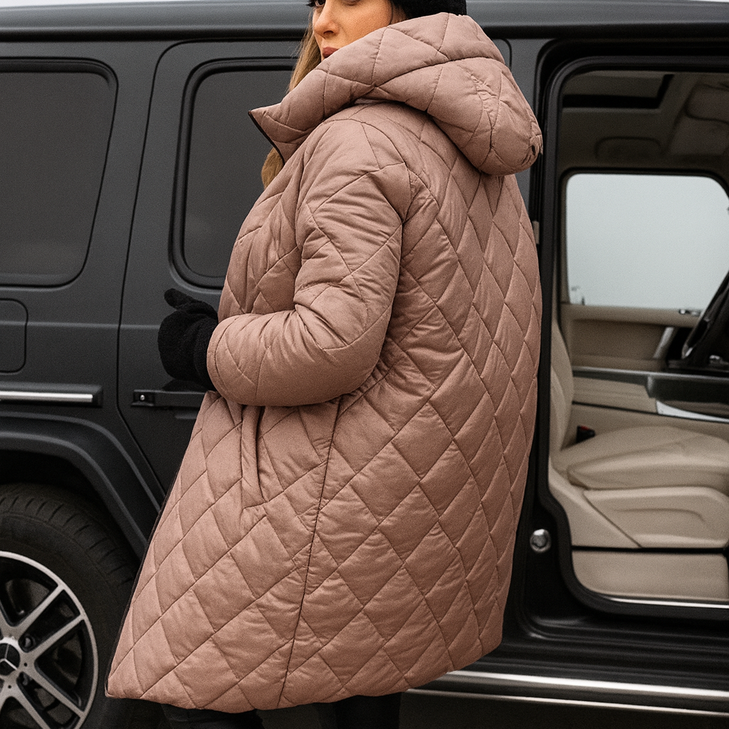 CELINA | Elegancka pikowana kurtka puchowa z bluzką