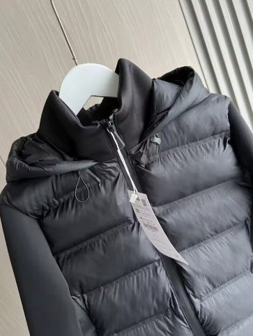 LOLA | Czarna Kurtka Puchowa z Kapturem