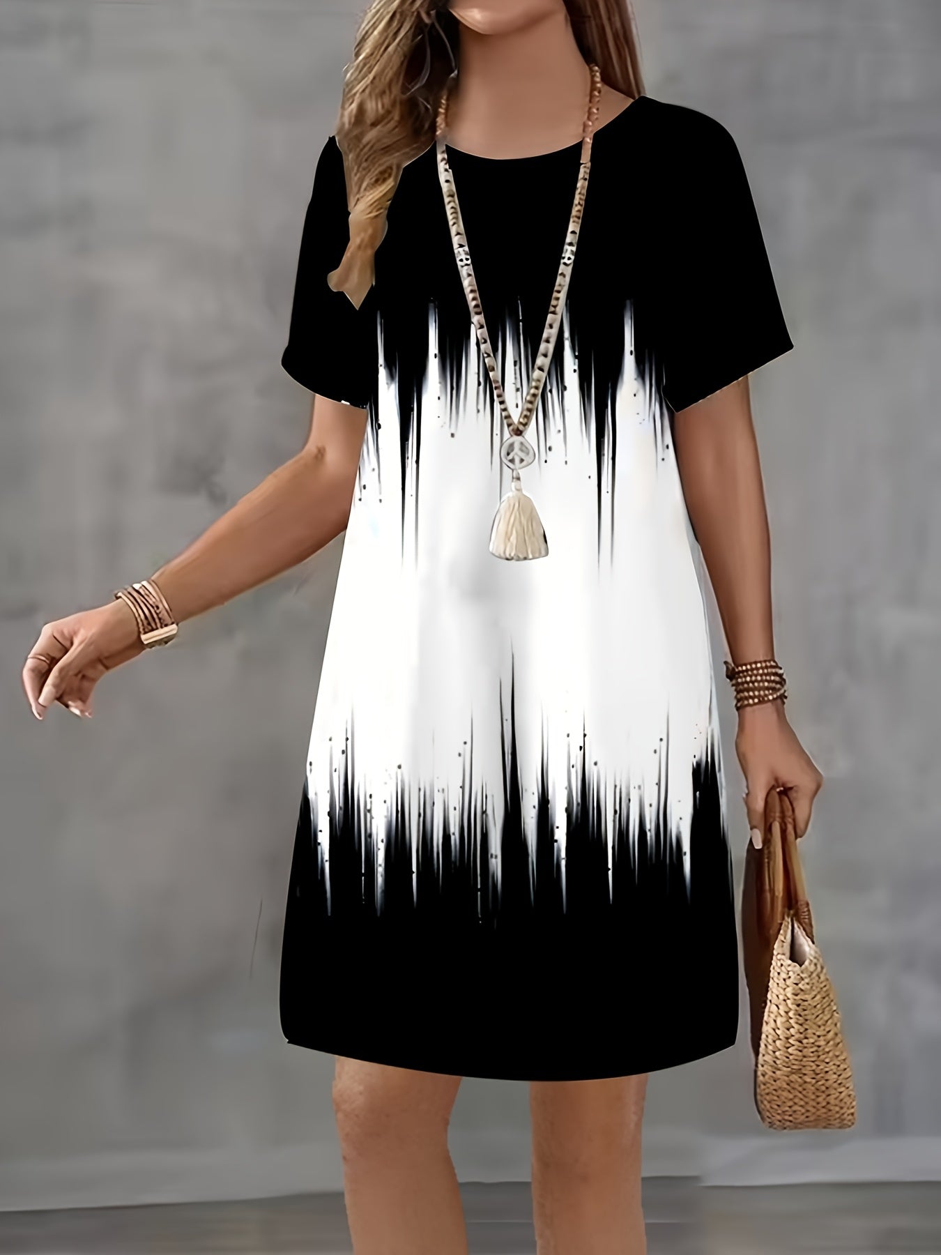 Mila | Klasyczna czarno-biała sukienka tie-dye